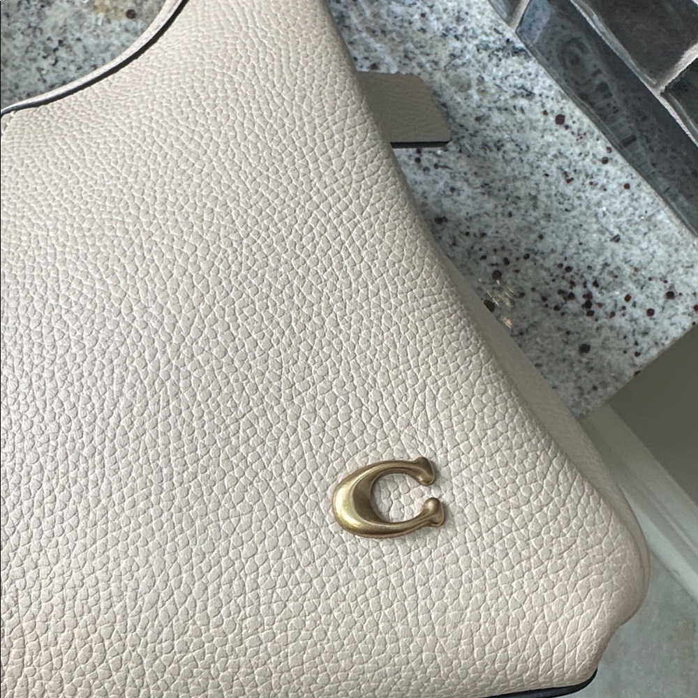 Coach Lana 23 Bag - Ivory with gold/brass hardware - Picture 2 of 12